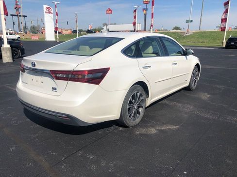 Used 2018 Toyota Avalon XLE Plus w/ Protection Package image 3