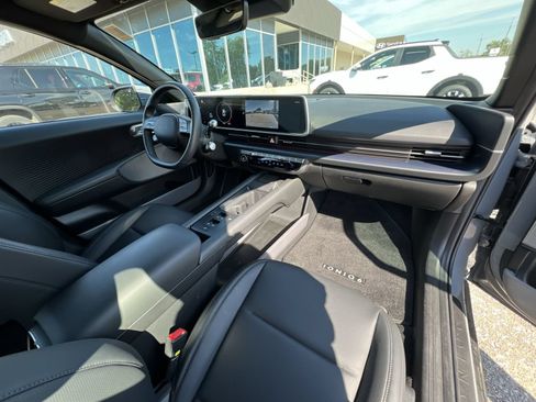 New 2023 Hyundai Ioniq 6 SEL w/ Cargo Package AWD/4WD image 29