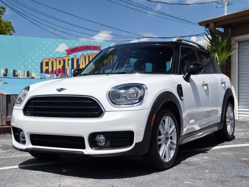 Used 2019 MINI Cooper Countryman image 1