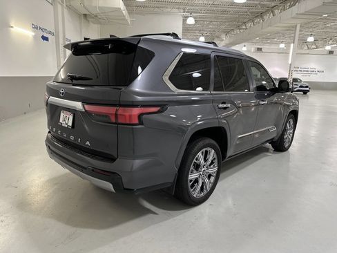 Used 2024 Toyota Sequoia Capstone image 9