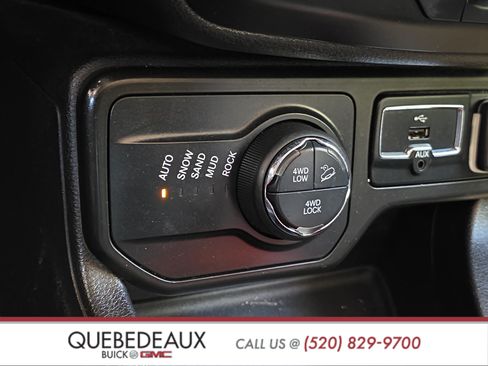 Used 2018 Jeep Renegade Trailhawk AWD/4WD image 19
