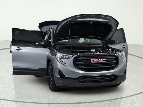 Used 2021 GMC Terrain SLT w/ Elevation Edition FWD image 9