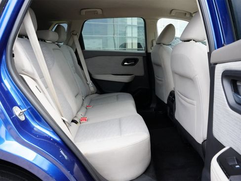 Used 2021 Nissan Rogue SV image 21