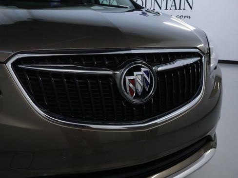 Used 2019 Buick Envision Premium image 9