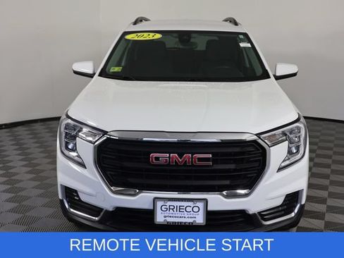 Used 2023 GMC Terrain SLE w/ Driver Convenience Package AWD/4WD image 2