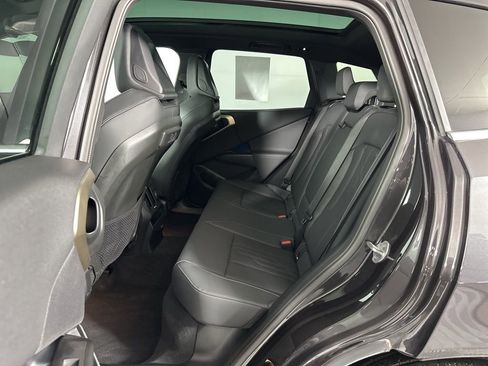 Used 2025 BMW X3 xDrive30i w/ Premium Package image 21