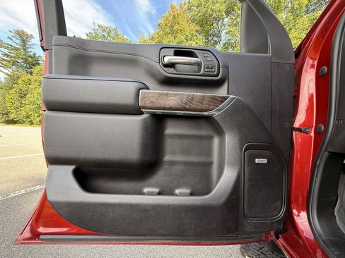 Used 2023 GMC Sierra 2500 Denali w/ Denali Ultimate Package AWD/4WD image 8