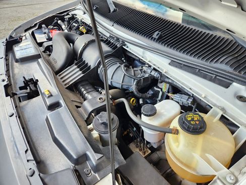 Used 2014 Ford E-350 and Econoline 350 XL image 9