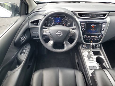 Used 2023 Nissan Murano SV image 25