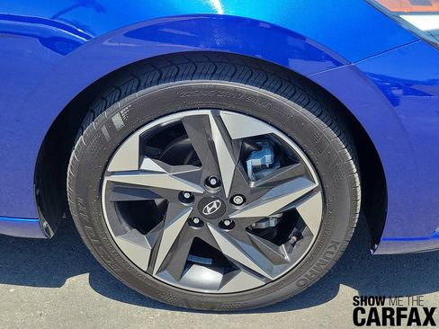 Used 2022 Hyundai Elantra SEL w/ Convenience + Premium Package FWD image 5