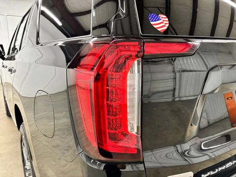 Used 2024 GMC Yukon Denali Ultimate AWD/4WD image 9