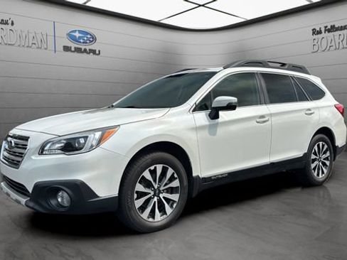 Used 2017 Subaru Outback 2.5i Limited AWD/4WD image 10