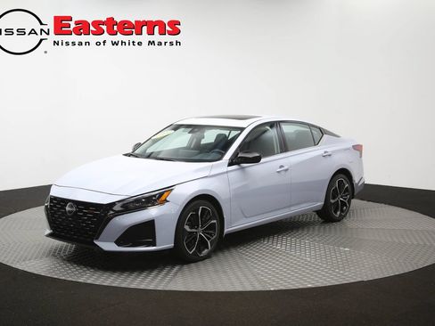 Used 2023 Nissan Altima 2.5 SR AWD/4WD image 54