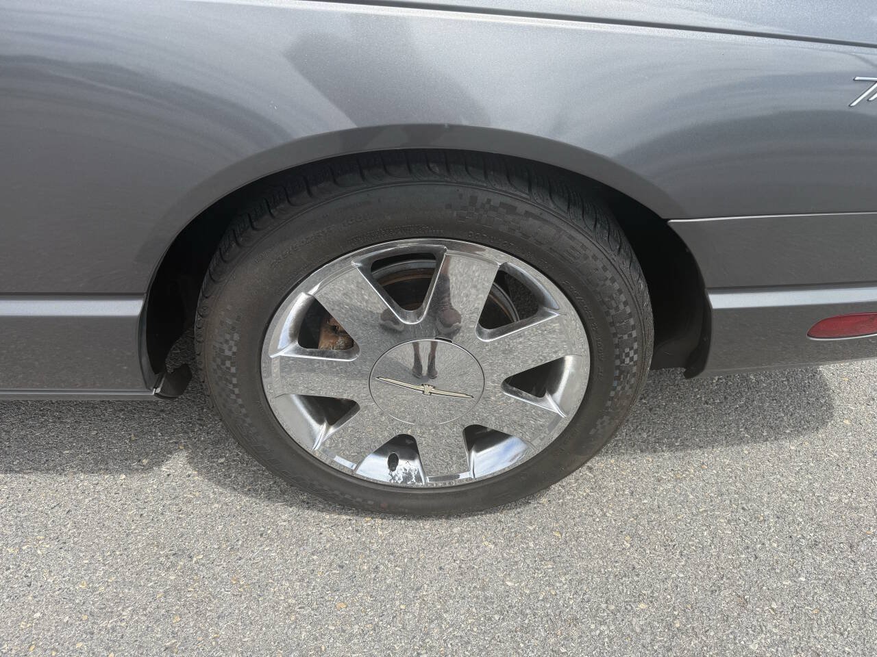 Used 2003 Ford Thunderbird RWD image 15