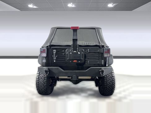 Used 2015 Jeep Wrangler Unlimited Sport w/ Max Tow Package AWD/4WD image 9