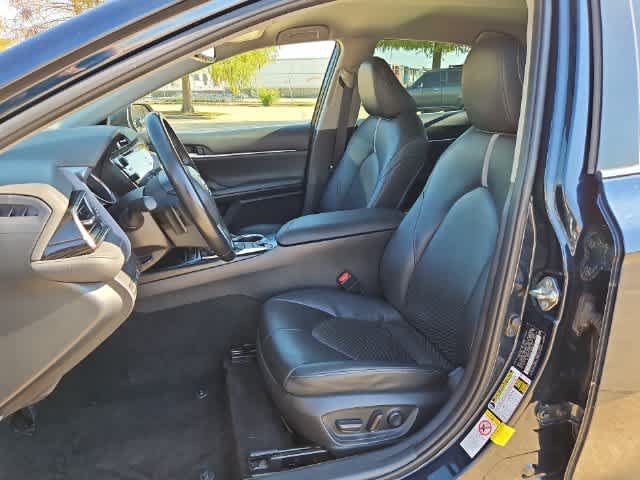 Used 2019 Toyota Camry XSE FWD image 14
