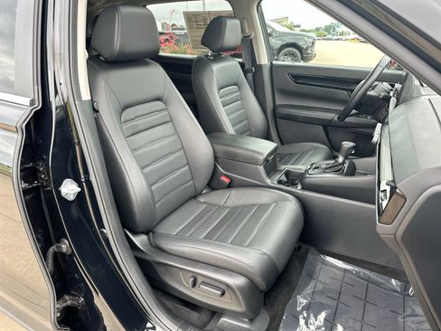 Used 2025 Honda CR-V EX-L image 24