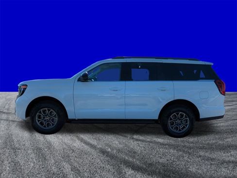 New 2026 Ford Expedition Active image 7