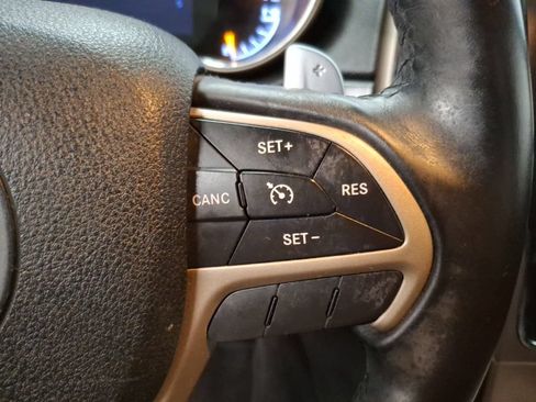 Used 2014 Jeep Grand Cherokee Laredo w/ Quick Order Package 23E AWD/4WD image 19