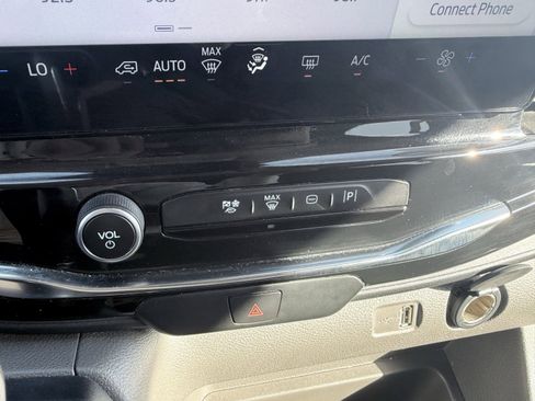 Used 2023 Ford Transit 350 XLT image 65