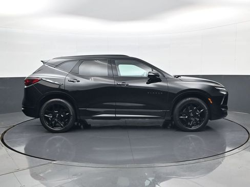 Used 2025 Chevrolet Blazer RS w/ Driver Confidence II Package AWD/4WD image 4