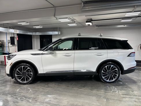 Used 2021 Lincoln Aviator Reserve w/ Equipment Group 201A image 6