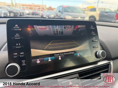 Used 2018 Honda Accord Touring image 19