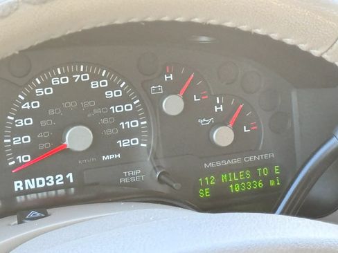 Used 2005 Ford Explorer Eddie Bauer AWD/4WD image 8