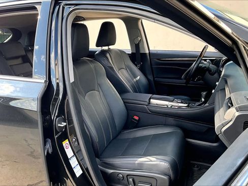 Used 2019 Lexus RX 350 AWD image 8