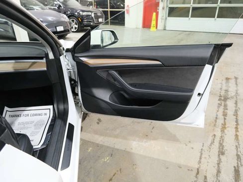 Used 2023 Tesla Model 3 Standard Range RWD image 31