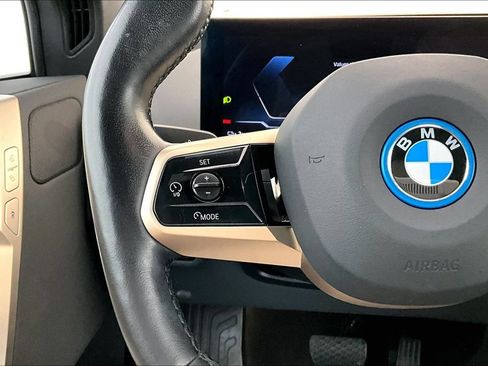 Used 2023 BMW iX xDrive50 AWD/4WD image 26