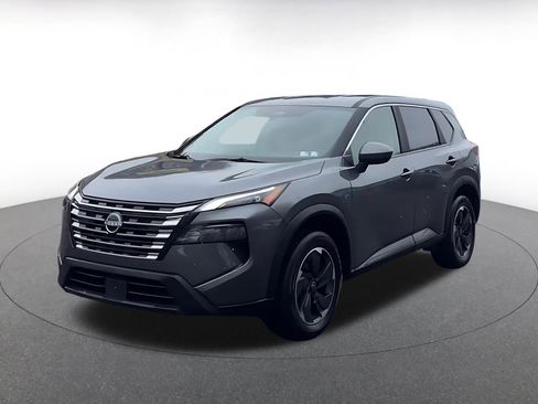 Used 2025 Nissan Rogue SV image 7