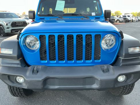 Used 2024 Jeep Wrangler Sport S image 23