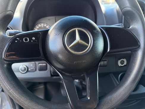 Used 2019 Mercedes-Benz Sprinter 170 image 22