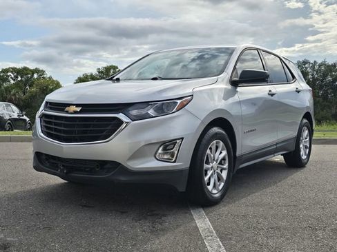 Used 2019 Chevrolet Equinox LS FWD image 9