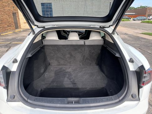 Used 2015 Tesla Model S 70 RWD image 7