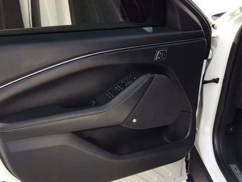 Used 2021 Ford Mustang Mach-E Premium image 14