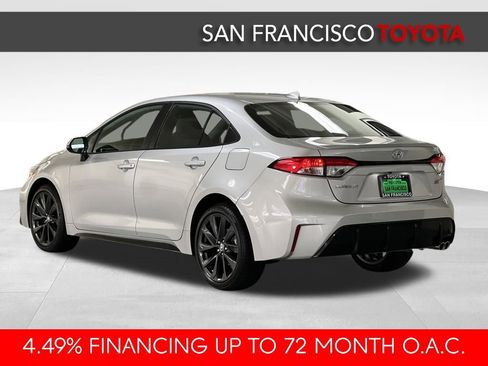 Certified 2025 Toyota Corolla SE image 3