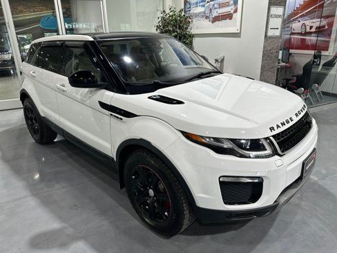 Used 2017 Land Rover Range Rover Evoque SE Premium AWD/4WD image 11