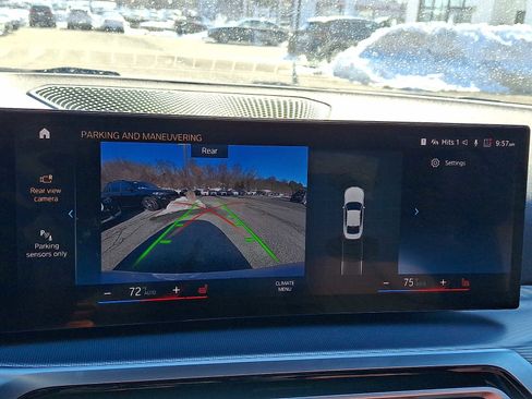 Used 2024 BMW 430i xDrive Coupe w/ Premium Package image 17