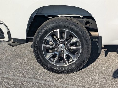 Used 2023 Chevrolet Silverado 1500 RST image 10