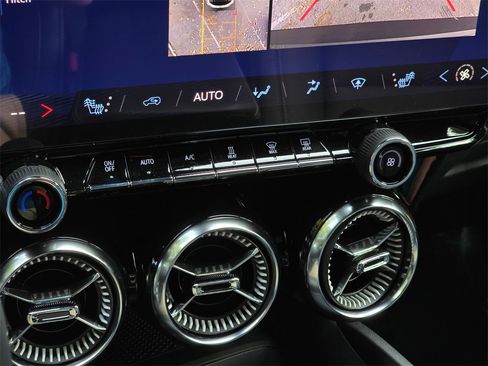 New 2026 Chevrolet Blazer EV LT image 31