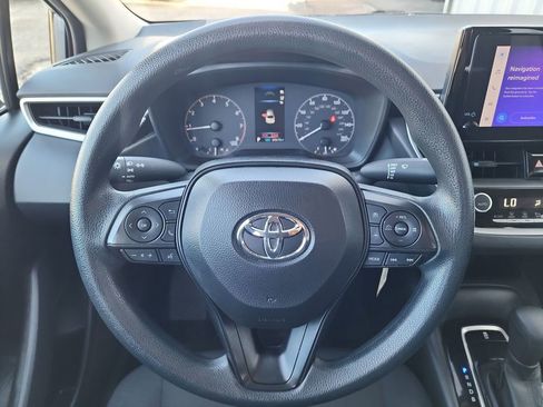 Used 2023 Toyota Corolla LE image 18