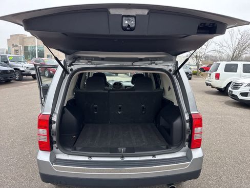 Used 2016 Jeep Patriot High Altitude image 23