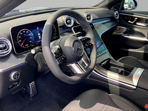 Used 2025 Mercedes-Benz C 300 Sedan image 10