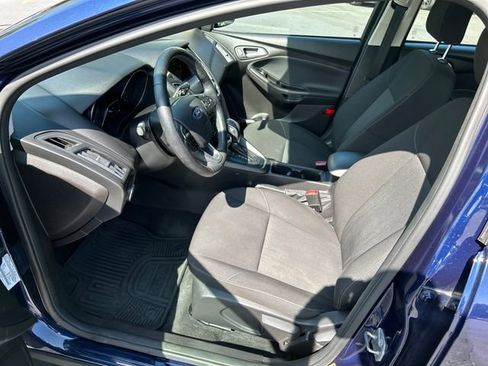 Used 2017 Ford Focus SEL w/ Cold Weather Package image 10