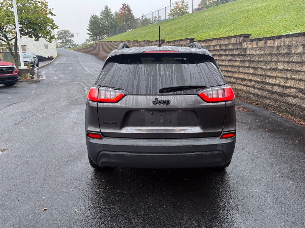 Used 2021 Jeep Cherokee Latitude Plus AWD/4WD image 6
