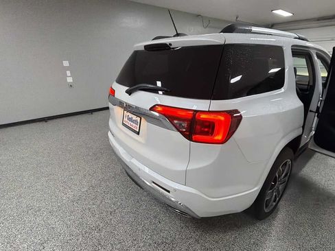 Used 2017 GMC Acadia Denali FWD image 25