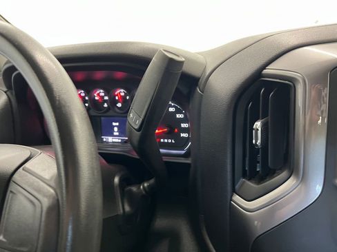 Used 2023 Chevrolet Silverado 1500 Custom AWD/4WD image 19