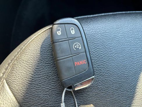 Used 2025 Jeep Compass Limited AWD/4WD image 27